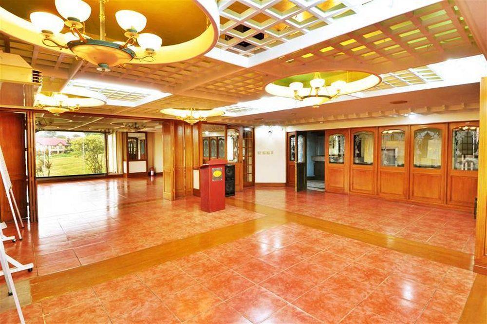 Sunrise Holiday Mansion Tagaytay City Exterior foto